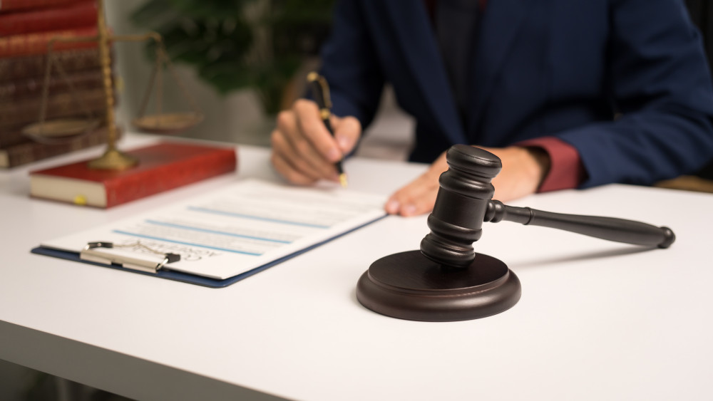 La force obligatoire du contrat : un principe fondamental en droit civil