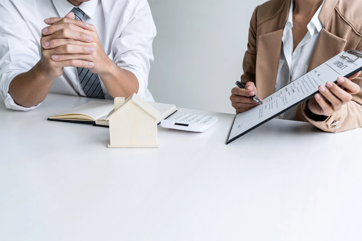 Les Obligations d'Assurance pour les Propriétaires Bailleurs : Un Guide Complet